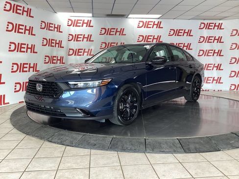 Used 2025 Honda Accord SE image 3