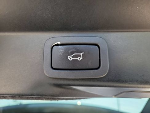 Used 2017 Land Rover Range Rover Sport HSE AWD/4WD image 9