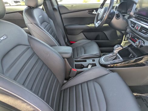 Certified 2023 Kia Forte GT-Line w/ GT-Line Premium Package FWD image 11