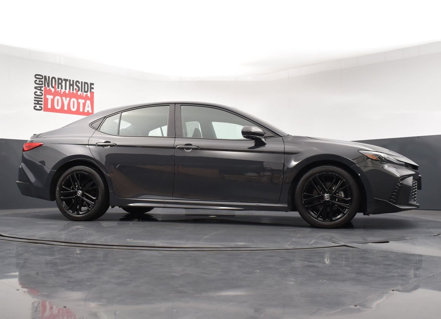 Used 2025 Toyota Camry SE FWD image 28