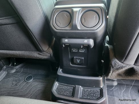 Used 2023 Jeep Wrangler Unlimited w/ Sun & Screen Package AWD/4WD image 57