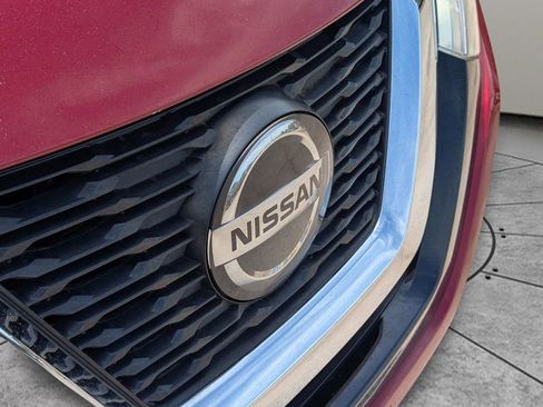 Used 2019 Nissan Rogue SV w/ Premium Package FWD image 10