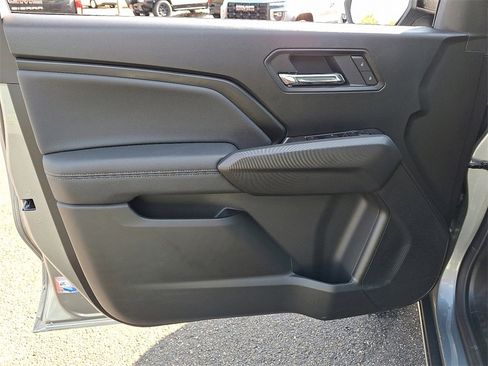 New 2026 GMC Canyon Elevation w/ Convenience Package image 9