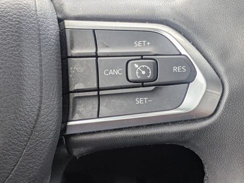 Used 2024 Jeep Compass Latitude AWD/4WD image 25