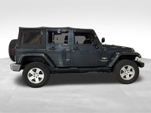 Used 2007 Jeep Wrangler Unlimited Sahara w/ Trailer Tow Group AWD/4WD image 6