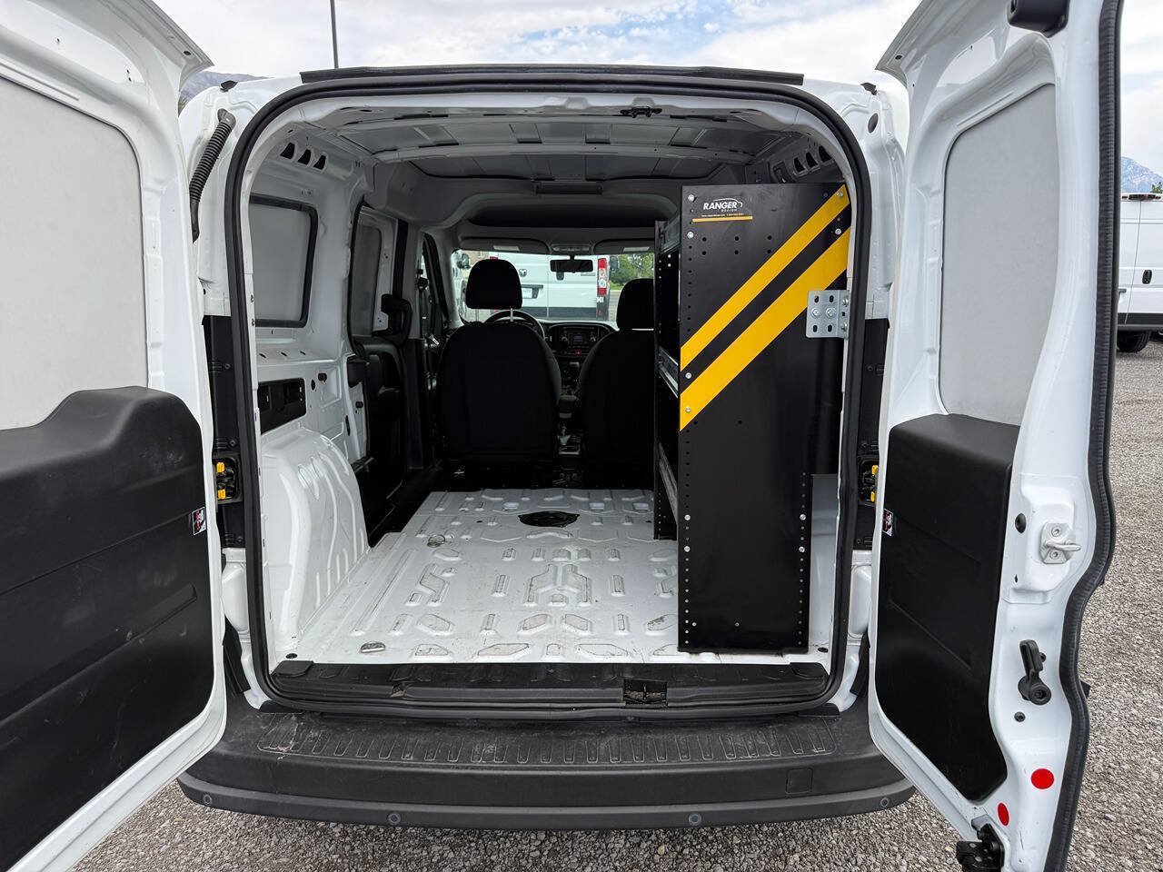 Used 2021 RAM ProMaster City Tradesman FWD image 17