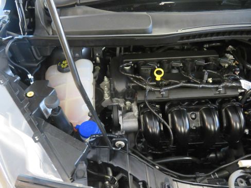 Used 2016 Ford Transit Connect XL image 48