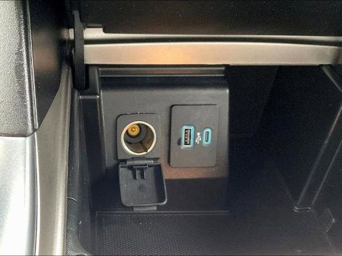 Certified 2020 Ford Explorer XLT w/ Equipment Group 202A image 16