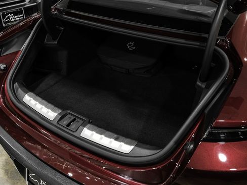 Used 2021 Porsche Taycan 4S w/ Premium Package image 53