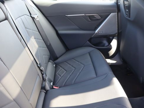 Used 2024 BMW 530i xDrive image 15