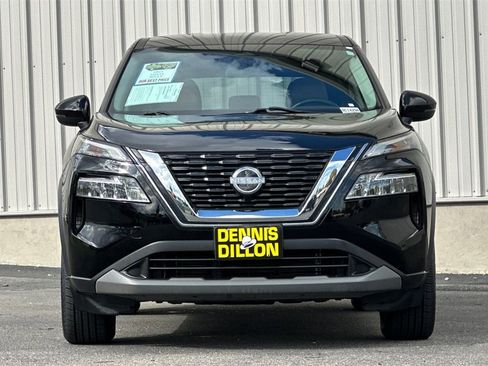 Used 2022 Nissan Rogue SV image 10
