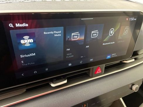 New 2026 Kia Carnival EX image 27