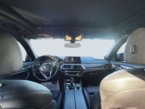 Used 2018 BMW 530i xDrive image 15