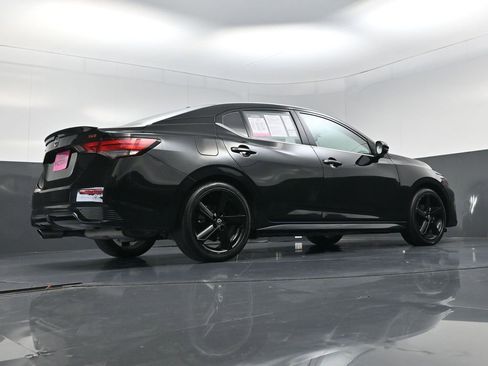 Used 2025 Nissan Sentra SR image 19