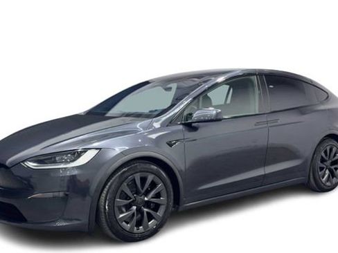 Used 2024 Tesla Model X AWD/4WD image 5