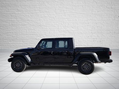 New 2026 Jeep Gladiator Sport AWD/4WD image 2