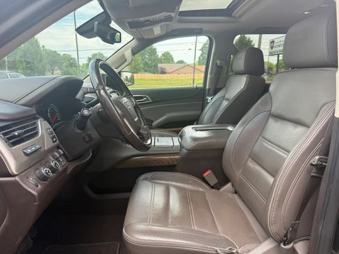 Used 2020 GMC Yukon Denali w/ Denali Premium Package AWD/4WD image 10