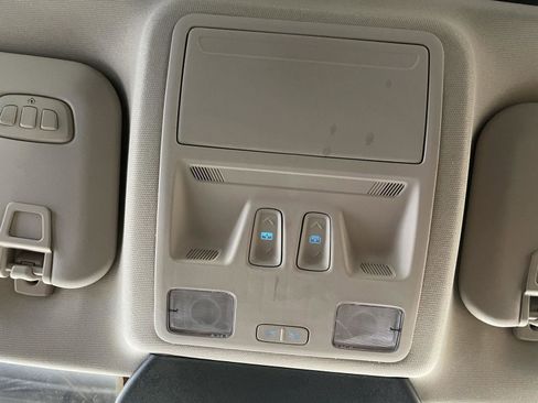 Used 2020 Ford Escape Titanium w/ Titanium Premium Package 2.0 image 29