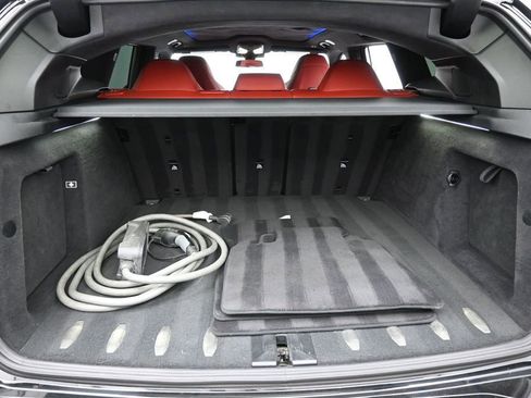 Used 2023 BMW XM AWD/4WD image 25