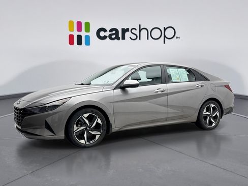 Used 2023 Hyundai Elantra SEL w/ Convenience Package FWD image 1