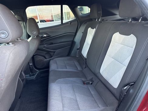 Used 2024 Chevrolet Trax RS w/ Driver Confidence Package image 16