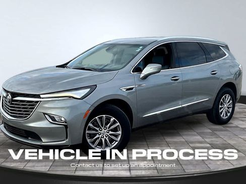 Used 2024 Buick Enclave Essence w/ Technology Package AWD/4WD image 1
