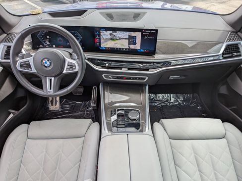 Used 2026 BMW X5 M60i AWD/4WD image 17