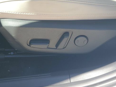 Used 2023 Kia Niro EX FWD image 16