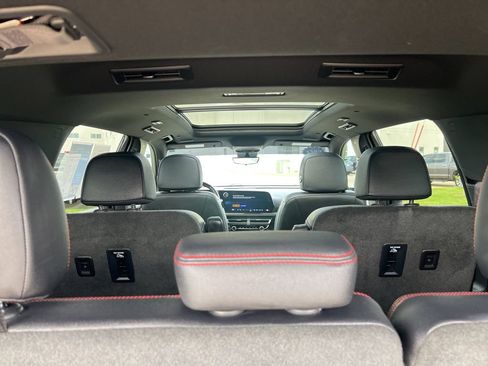 Used 2024 Chevrolet Traverse RS w/ LPO, Floor Liner Package AWD/4WD image 46
