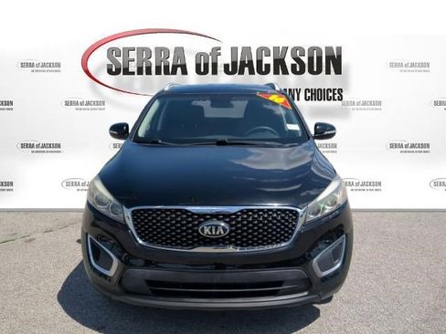 Used 2016 Kia Sorento LX image 3