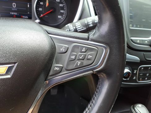 Used 2019 Chevrolet Equinox LT FWD image 25