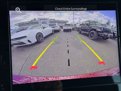 Used 2023 Jeep Grand Cherokee Altitude image 21