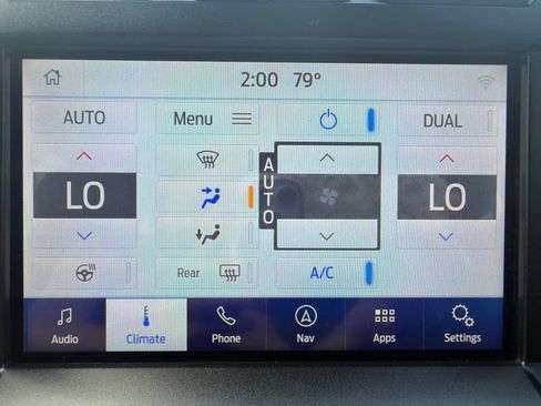Used 2019 Ford F150 Lariat w/ Equipment Group 502A Luxury AWD/4WD image 38
