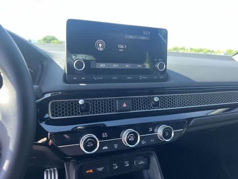 Used 2025 Honda Civic Sport image 18