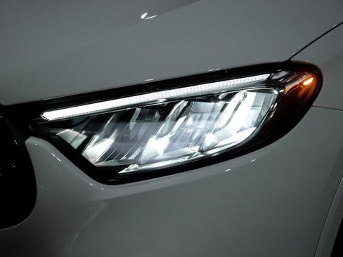 New 2026 Mercedes-Benz GLC 300 image 8