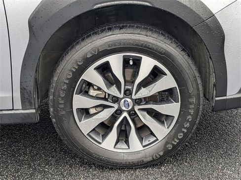 Used 2023 Subaru Outback Limited image 13
