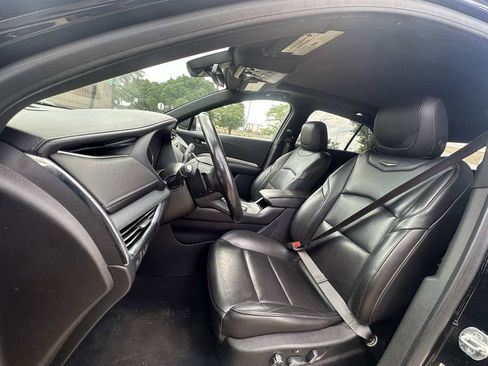 Used 2019 Cadillac XT4 Premium Luxury image 15