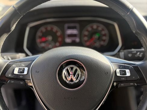 Used 2019 Volkswagen Jetta SE image 9