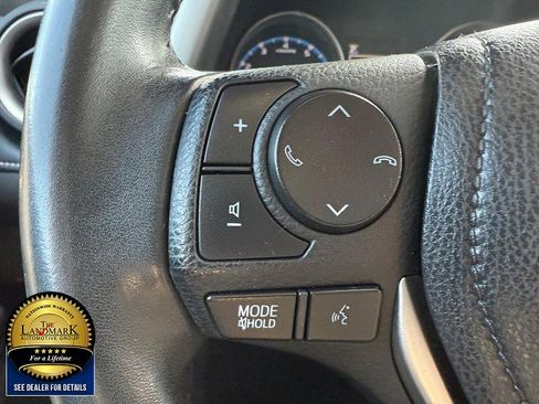 Used 2018 Toyota RAV4 XLE image 10