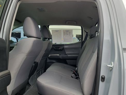 Used 2021 Toyota Tacoma SR5 w/ SR5 Appearance Package (SM) RWD image 11