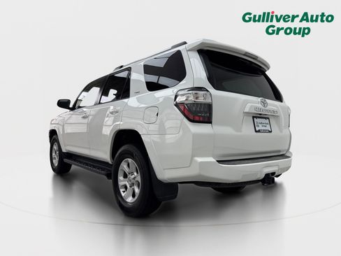 Used 2022 Toyota 4Runner SR5 Premium AWD/4WD image 5