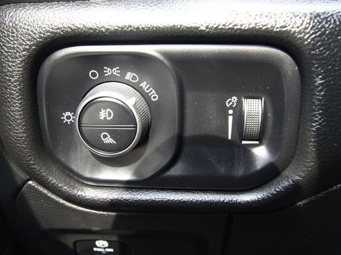 Used 2023 RAM 1500 Big Horn AWD/4WD image 23