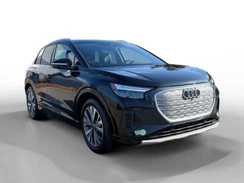 Used 2023 Audi Q4 e-tron Premium Plus w/ Premium Plus image 7