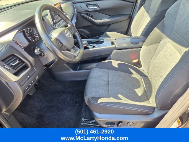 Used 2025 Nissan Rogue SV FWD image 10
