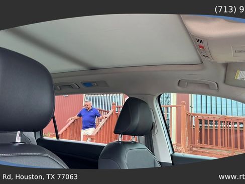 Used 2020 Volkswagen Tiguan SEL image 43