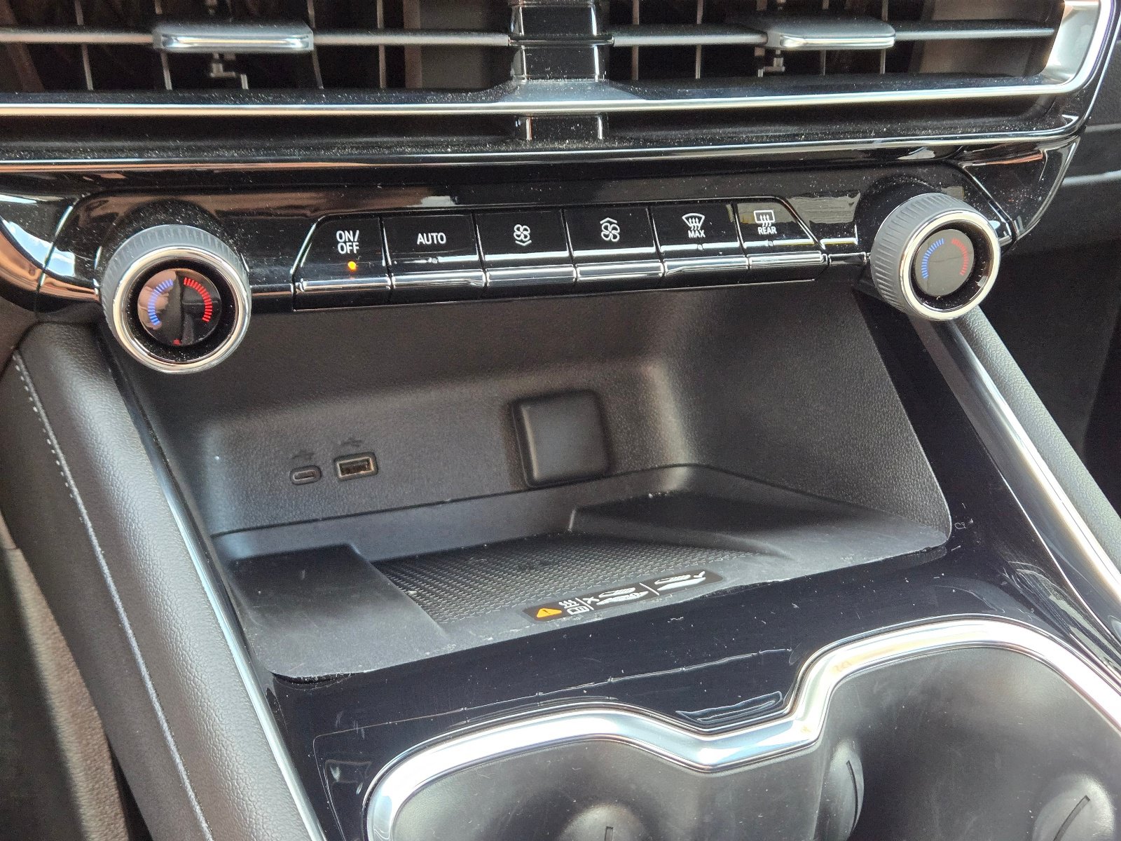 Used 2026 Chevrolet Traverse LT FWD image 29