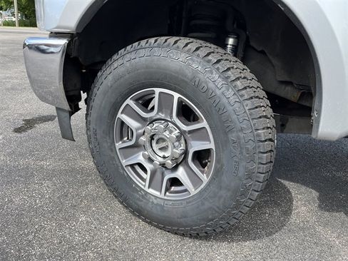 Used 2017 Ford F350 XL AWD/4WD image 13