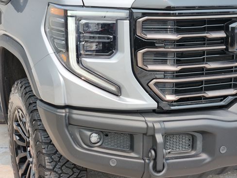 Used 2023 GMC Sierra 1500 AT4X AWD/4WD image 10