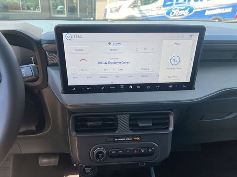 New 2025 Ford Maverick XLT w/ XLT Luxury Package image 23