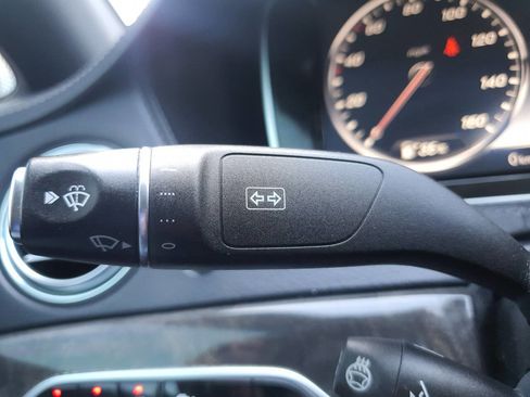 Used 2017 Mercedes-Benz S 550 4MATIC Sedan image 40